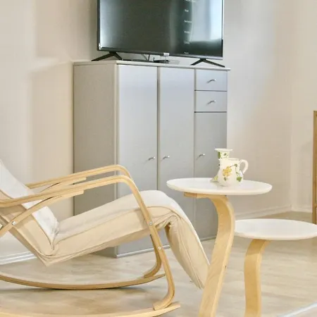 The Manhattan A Boutique By American Ease Hotel *