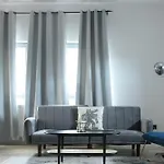 The Manhattan A Boutique By American Ease