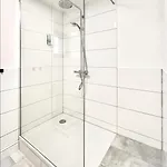 The Manhattan A Boutique By American Ease *